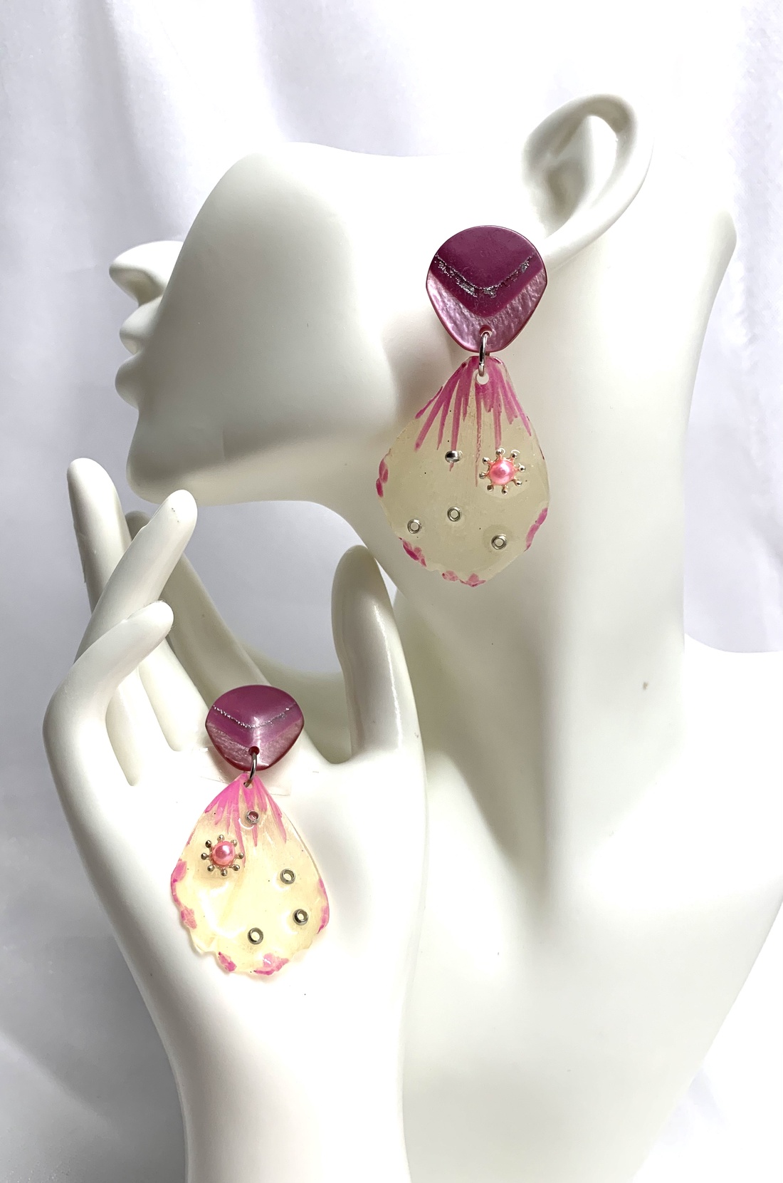 cercei handmade unicat din rasina si flori naturale 00084  - bijuterii - cercei din rășină - Artynos.ro