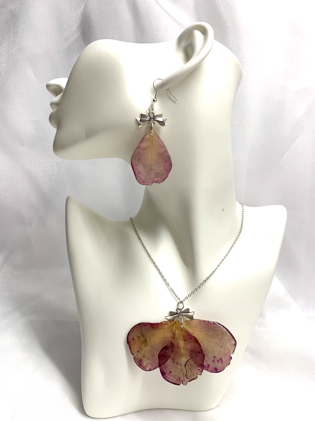 Set Bijuterii cu flori naturale Trandafiri 00945 - accesorii nuntă - bijuterii mireasă - set bijuterii de mireasă - Artynos.ro