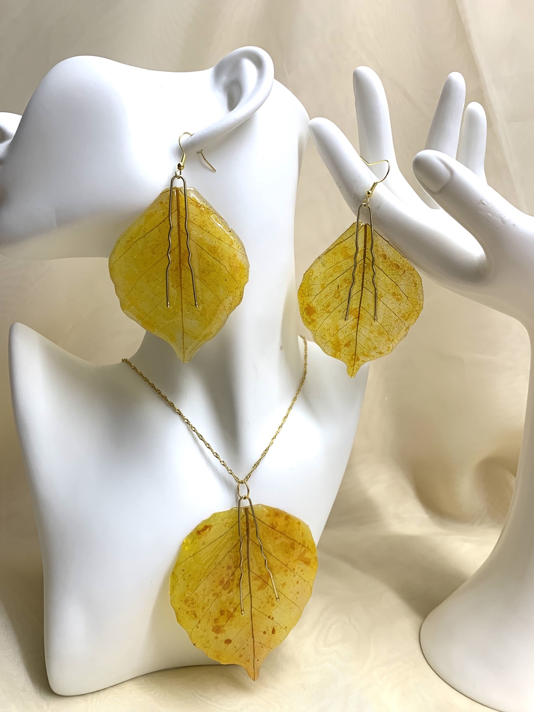 Set bijuterii cu frunze naturale Magnolie 01100 -  - Artynos.ro Set bijuterii cu frunze naturale Magnolie 01100 -  - Artynos.ro