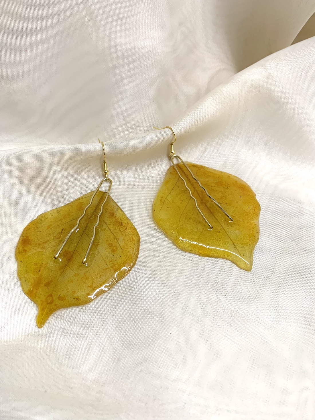 Set bijuterii cu frunze naturale Magnolie 01100 -  - Artynos.ro Set bijuterii cu frunze naturale Magnolie 01100 -  - Artynos.ro