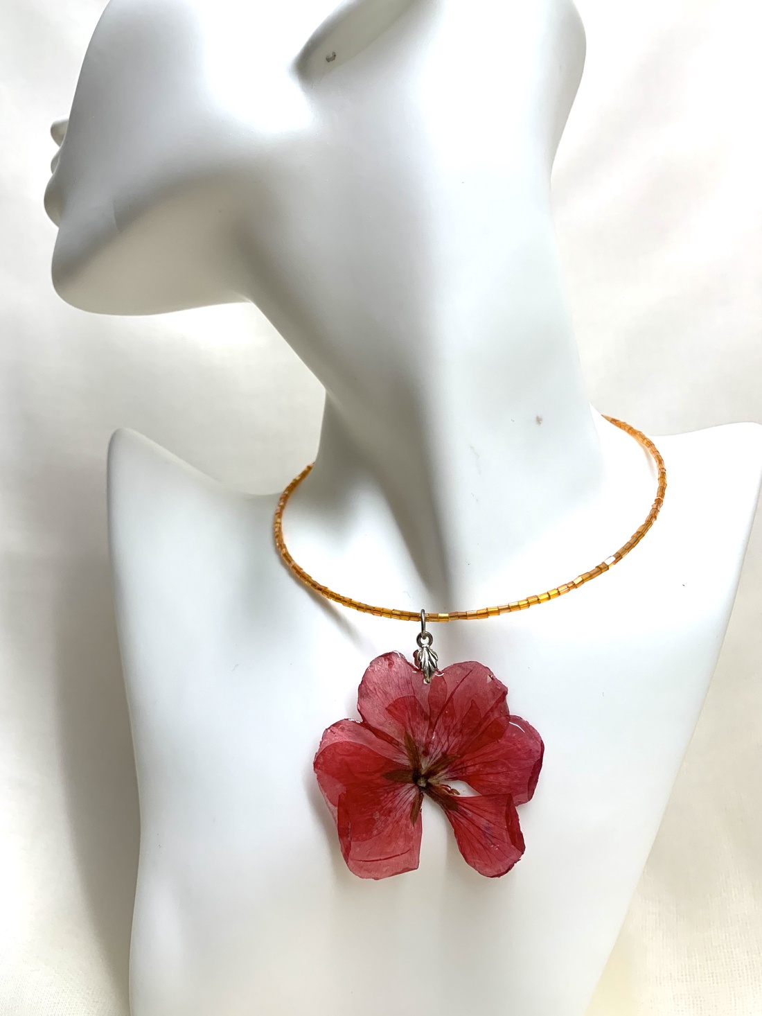 Colier cu flori naturale Muscata 01110 -  - Artynos.ro