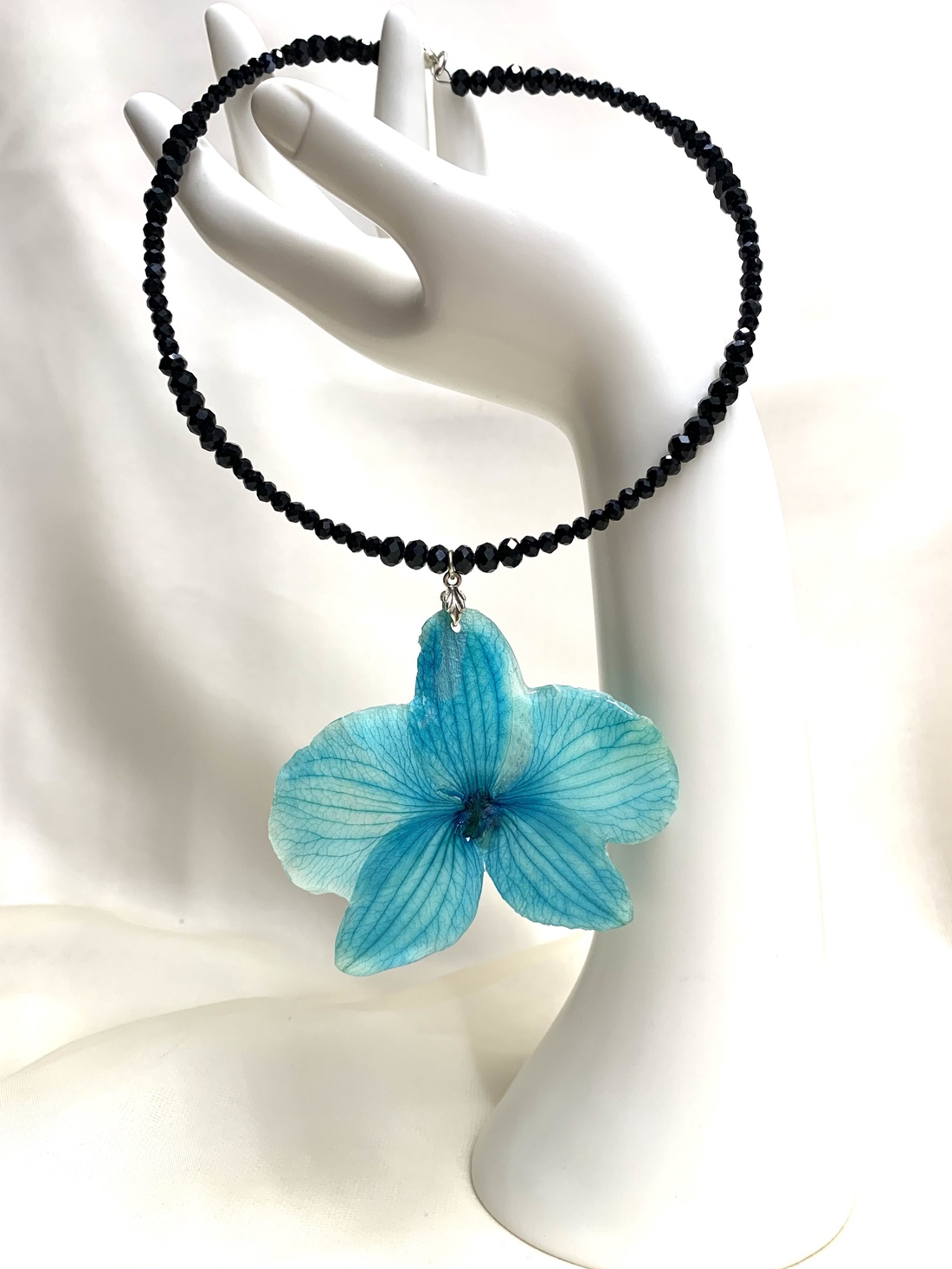 Colier -pandnativ cu flori naturale Orhidee 01133 -  - Artynos.ro