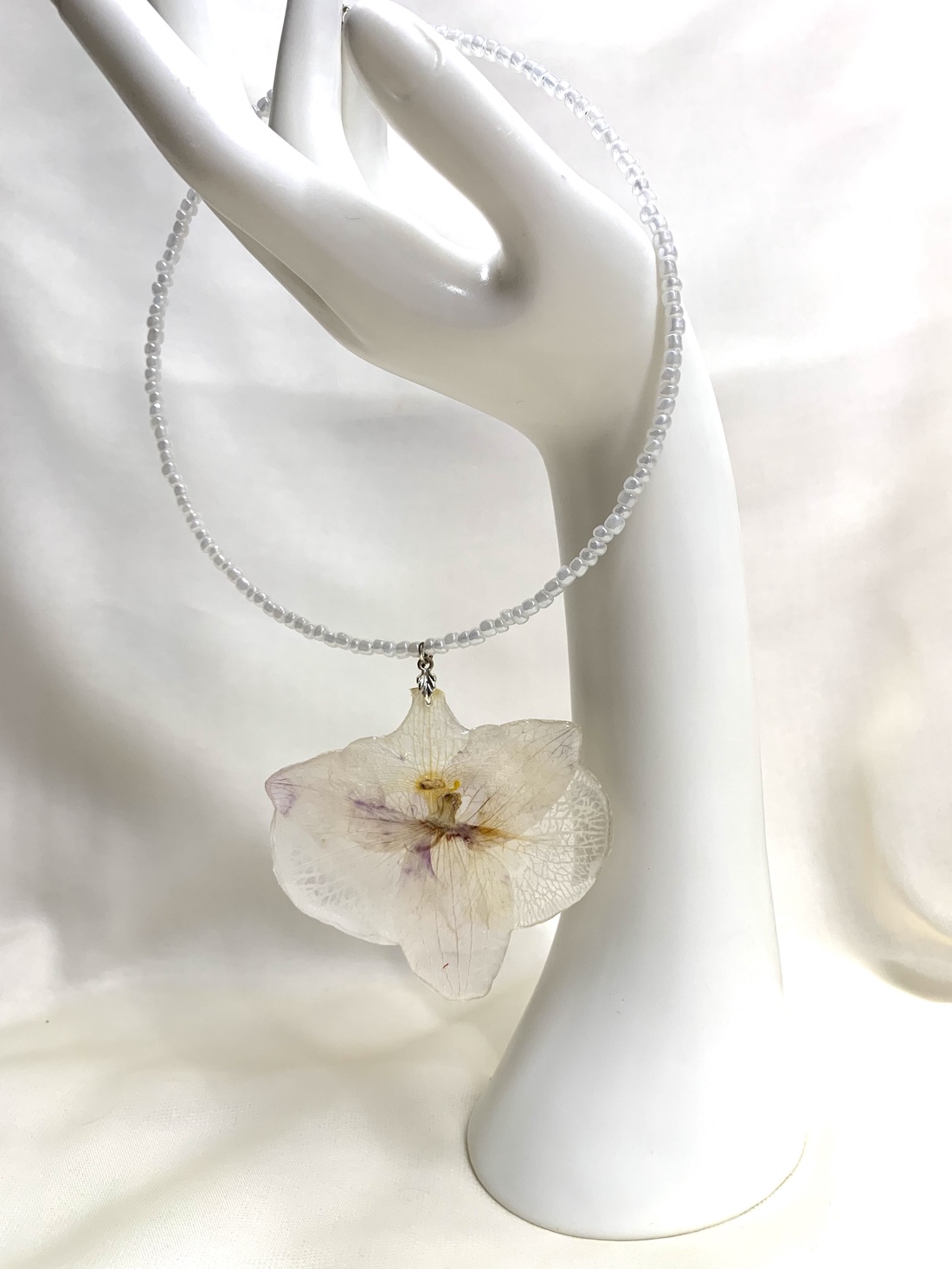 Colier-pandantiv cu flori naturale Orhidee 01134 -  - Artynos.ro