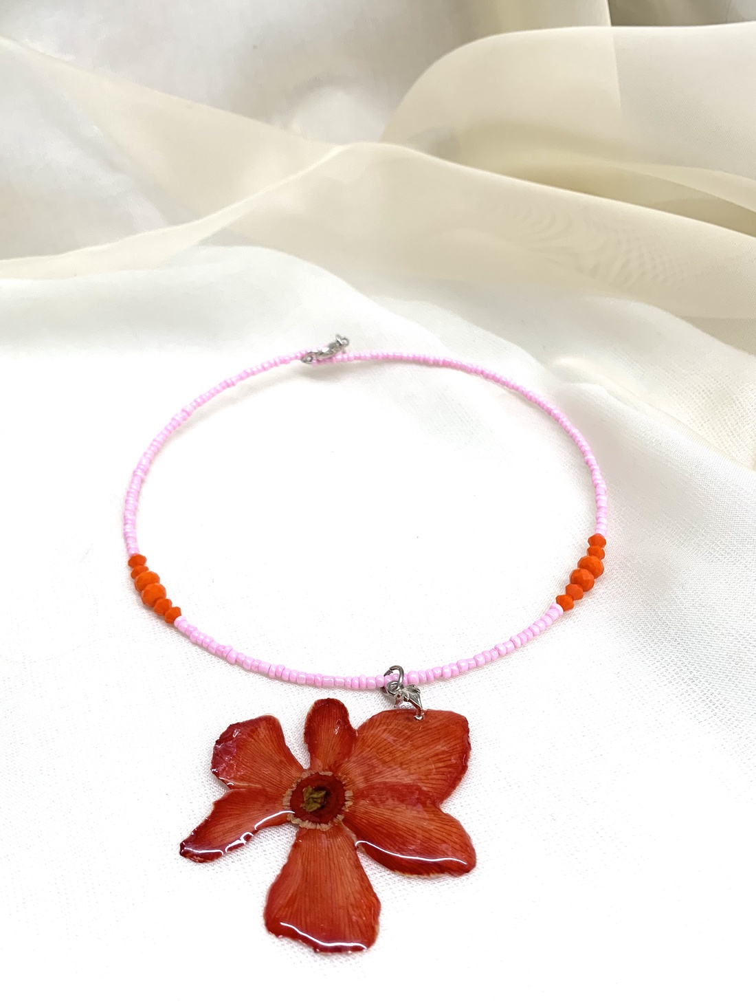 Colier-pandantiv cu flori naturale Narcisa 01135 -  - Artynos.ro