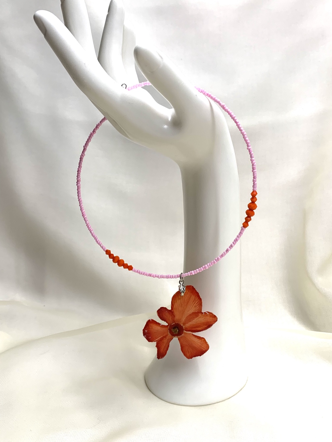 Colier-pandantiv cu flori naturale Narcisa 01135 -  - Artynos.ro