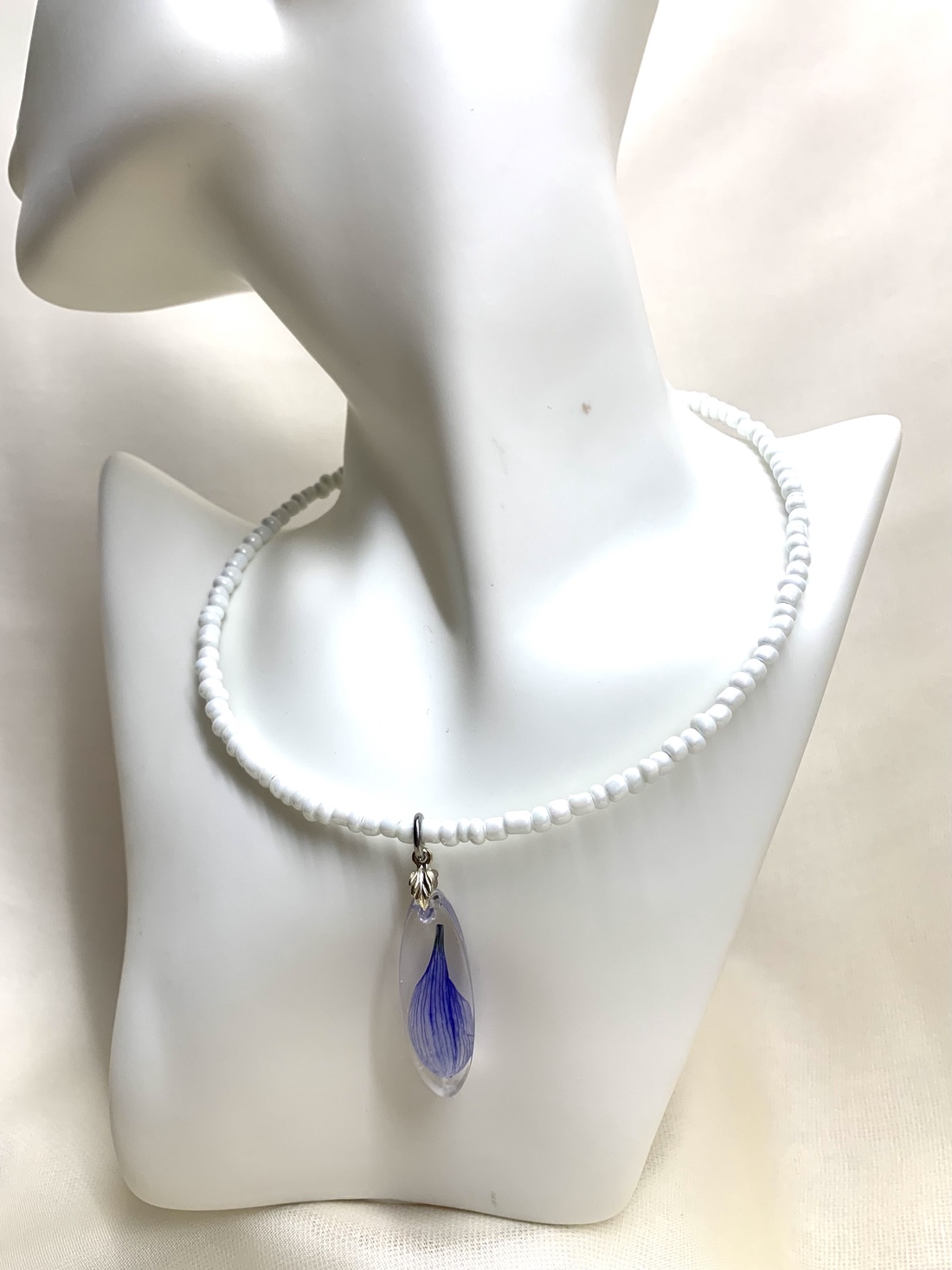 Colier-pandantiv cu flori naturale 01153 - bijuterii - coliere - coliere cu pandative - Artynos.ro