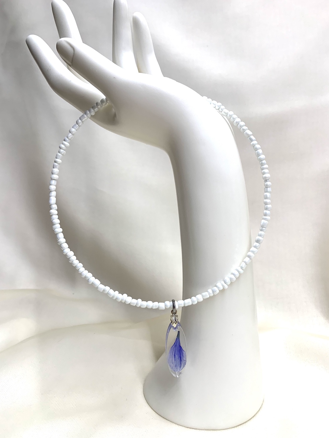 Colier-pandantiv cu flori naturale 01153 - bijuterii - coliere - coliere cu pandative - Artynos.ro