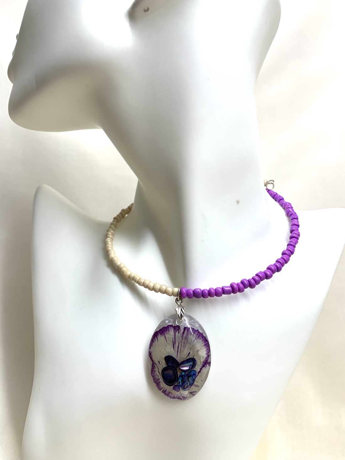 Colier-pandantiv cu flori si scoici Abalone 01156 - bijuterii - coliere - coliere cu pandative - Artynos.ro