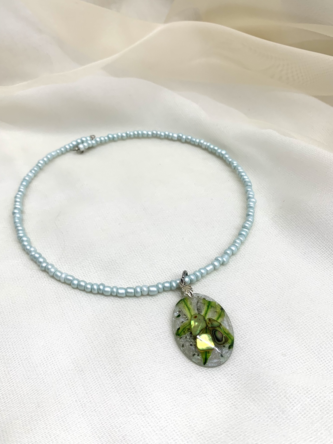 Colier-pandantiv cu flori si scoici Abalone  01157 - bijuterii - coliere - coliere cu pandative - Artynos.ro