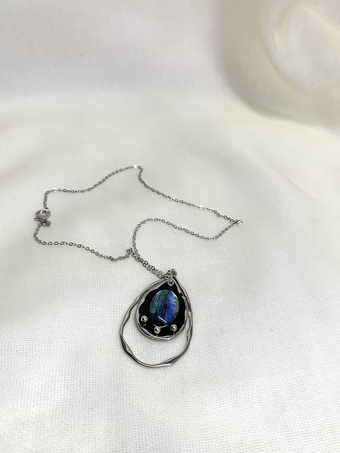 Colier -pandantiv cu scoici veritabile sidefate Abalone (Paua) 01161 - bijuterii - coliere - coliere cu pandative - Artynos.ro