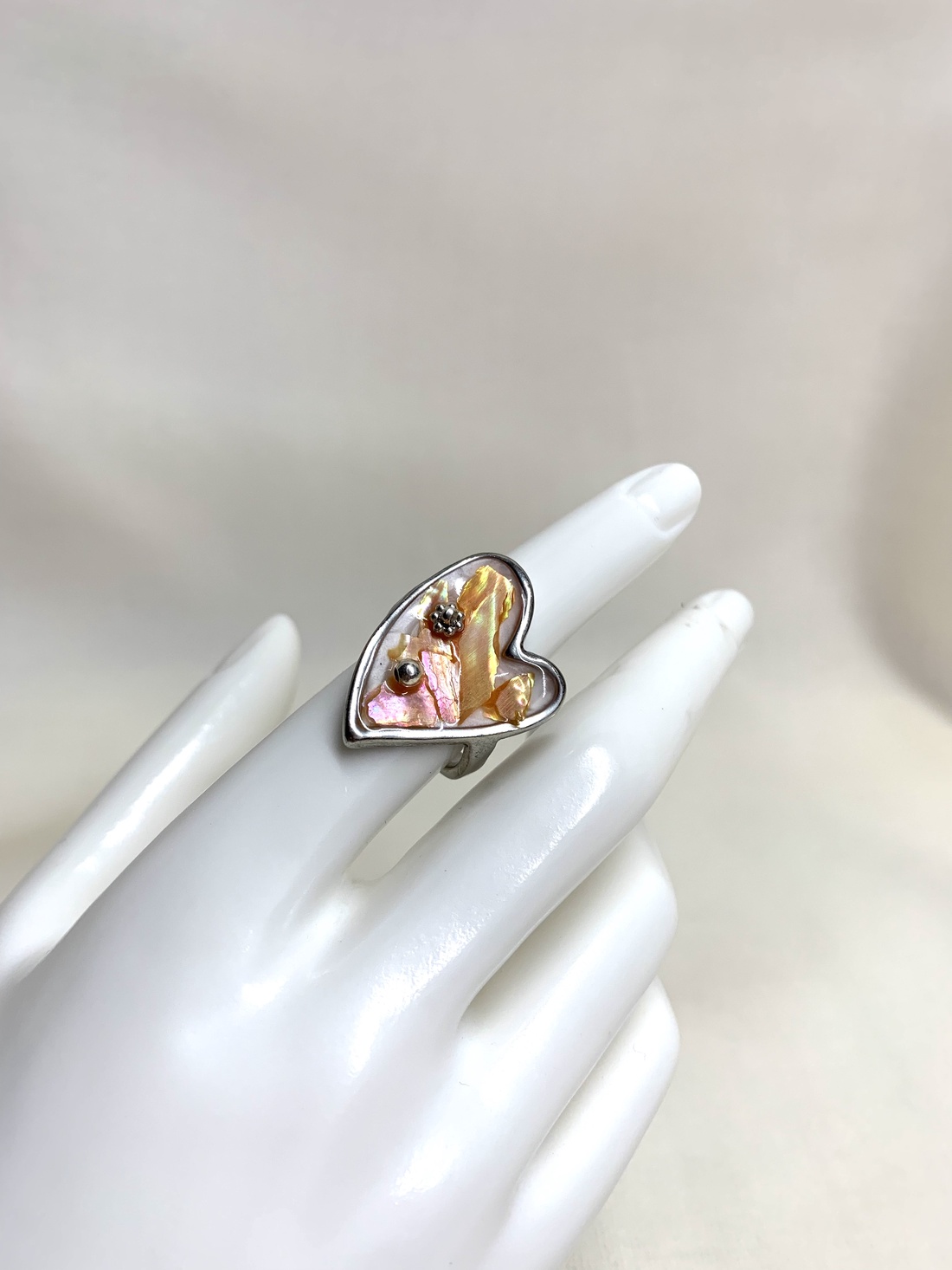 Inel cu scoici veritabile Abalone (Paua) 01168 - bijuterii - inele - inele cu figurine - Artynos.ro