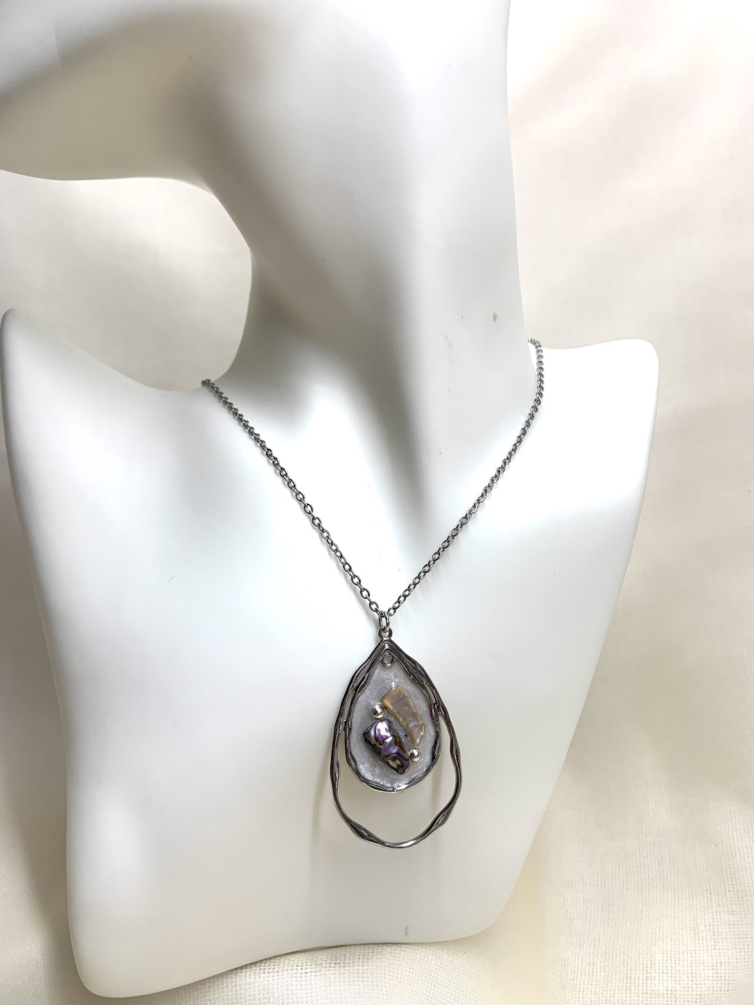 Colier -pandantiv cu scoici veritabile sidefate Abalone (Paua) 01172 -  - Artynos.ro