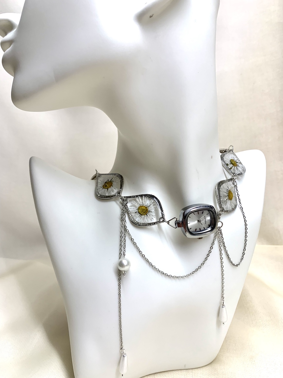 Colier -pandantiv cu Margarete si ceas 00887 - bijuterii - coliere - pandative - Artynos.ro