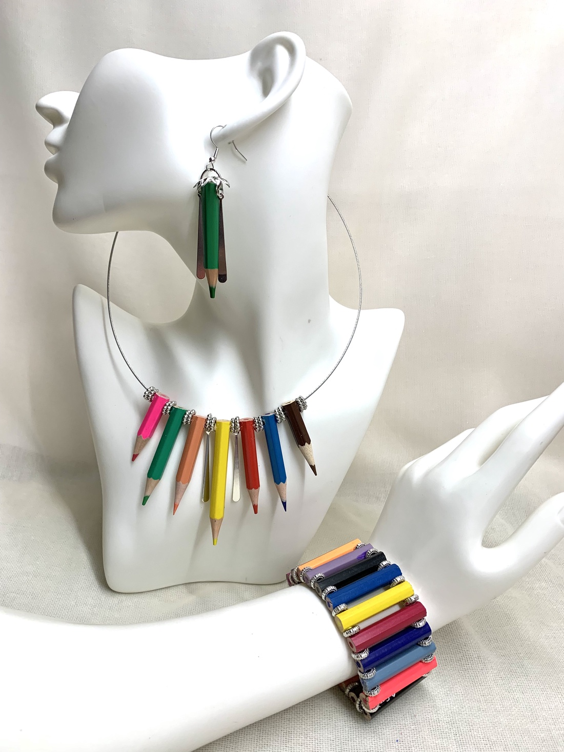 Set bijuterii creioane colorate 00527 - bijuterii - seturi de bijuterii - Artynos.ro