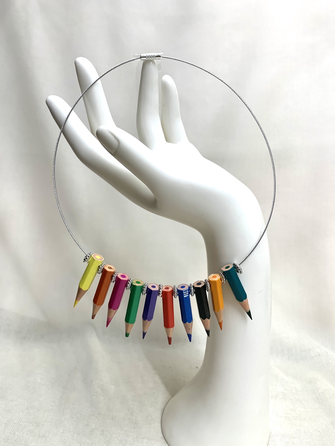 Colier creioane colorate 00526 - bijuterii - coliere - coliere cu pandative - Artynos.ro