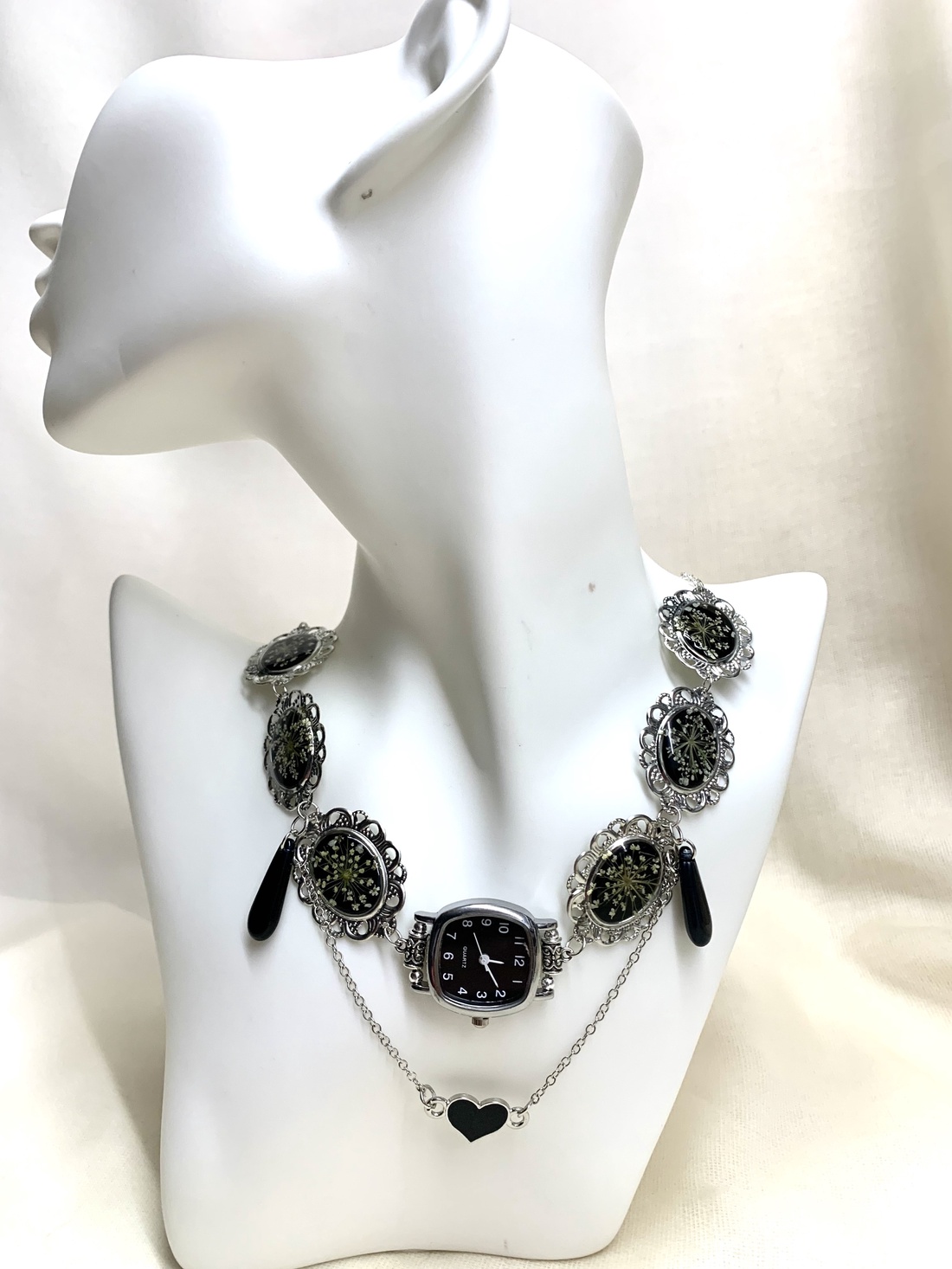 Colier-pandantiv cu flori naturalei si ceas  01230 - bijuterii - coliere - coliere cu pandative - Artynos.ro