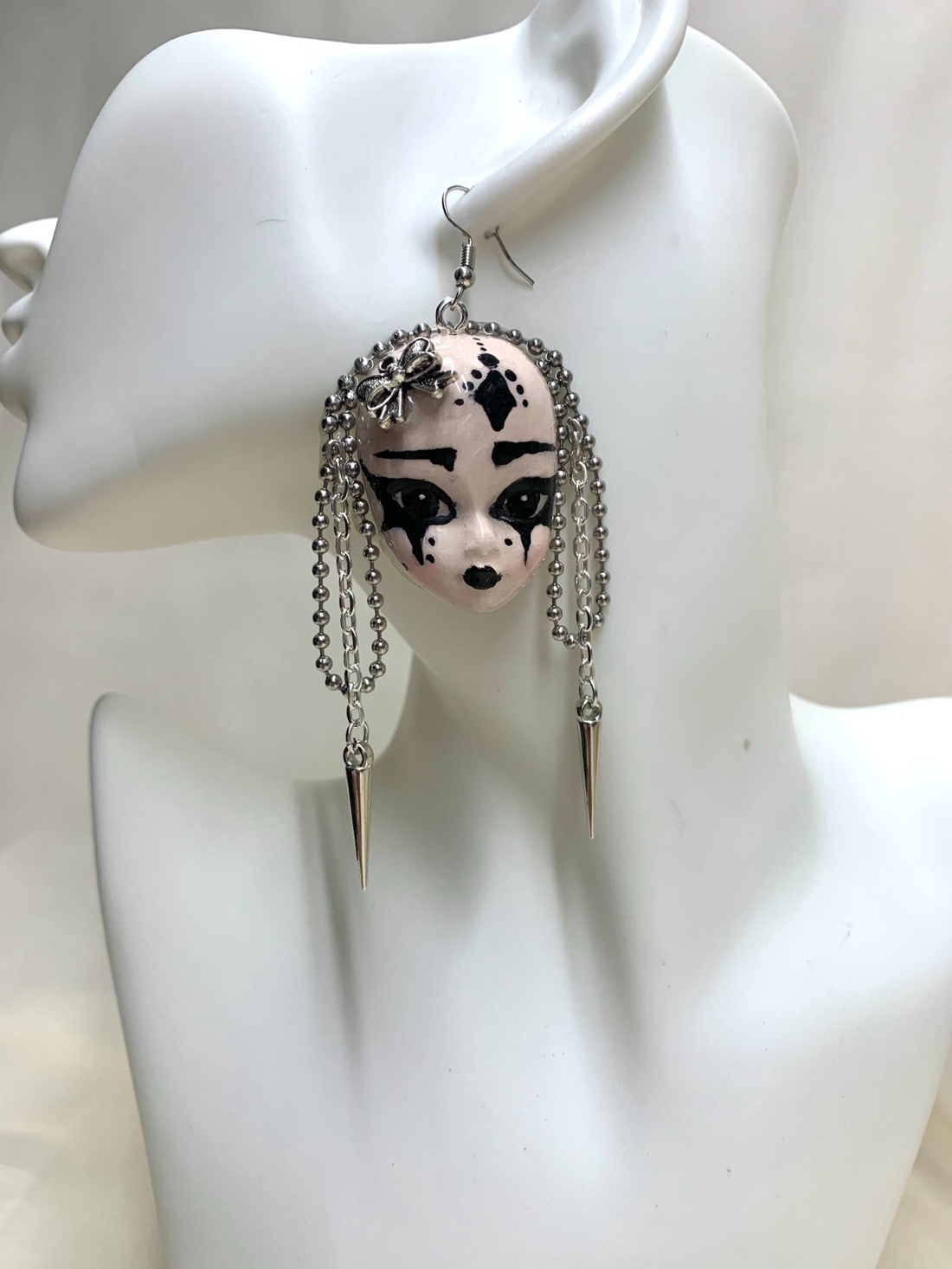 cercei modelati si pictati manual 01237 - bijuterii - cercei - cercei cu figurine - Artynos.ro