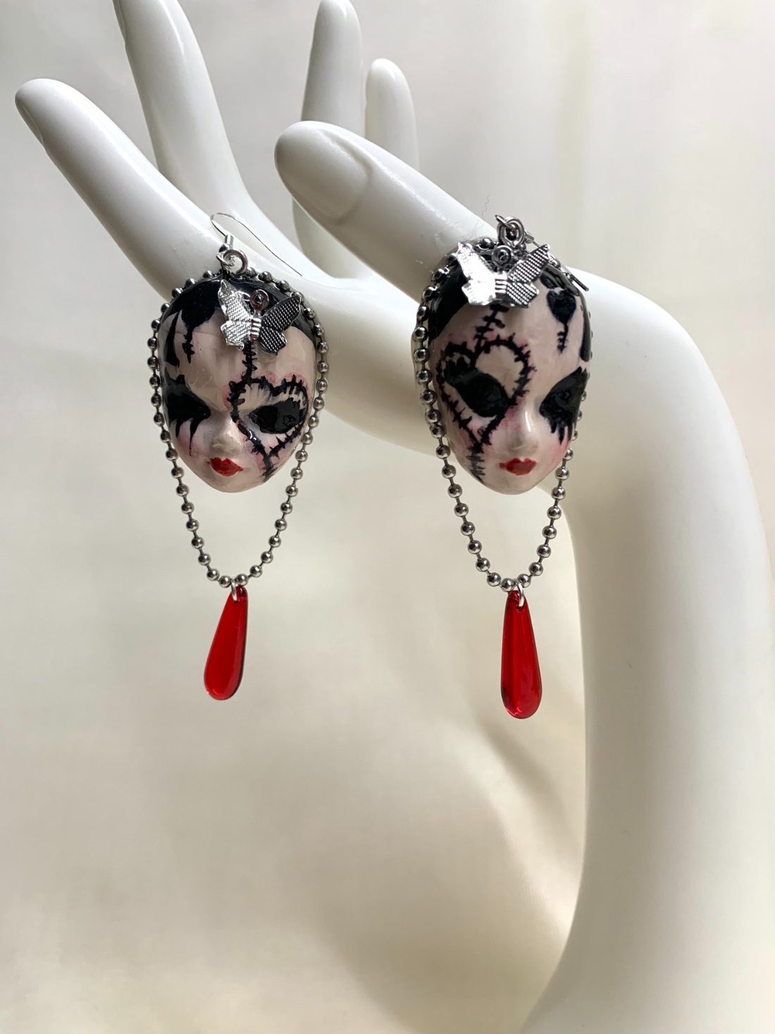 cercei modelati si pictati manual 01238 - bijuterii - cercei - cercei cu figurine - Artynos.ro