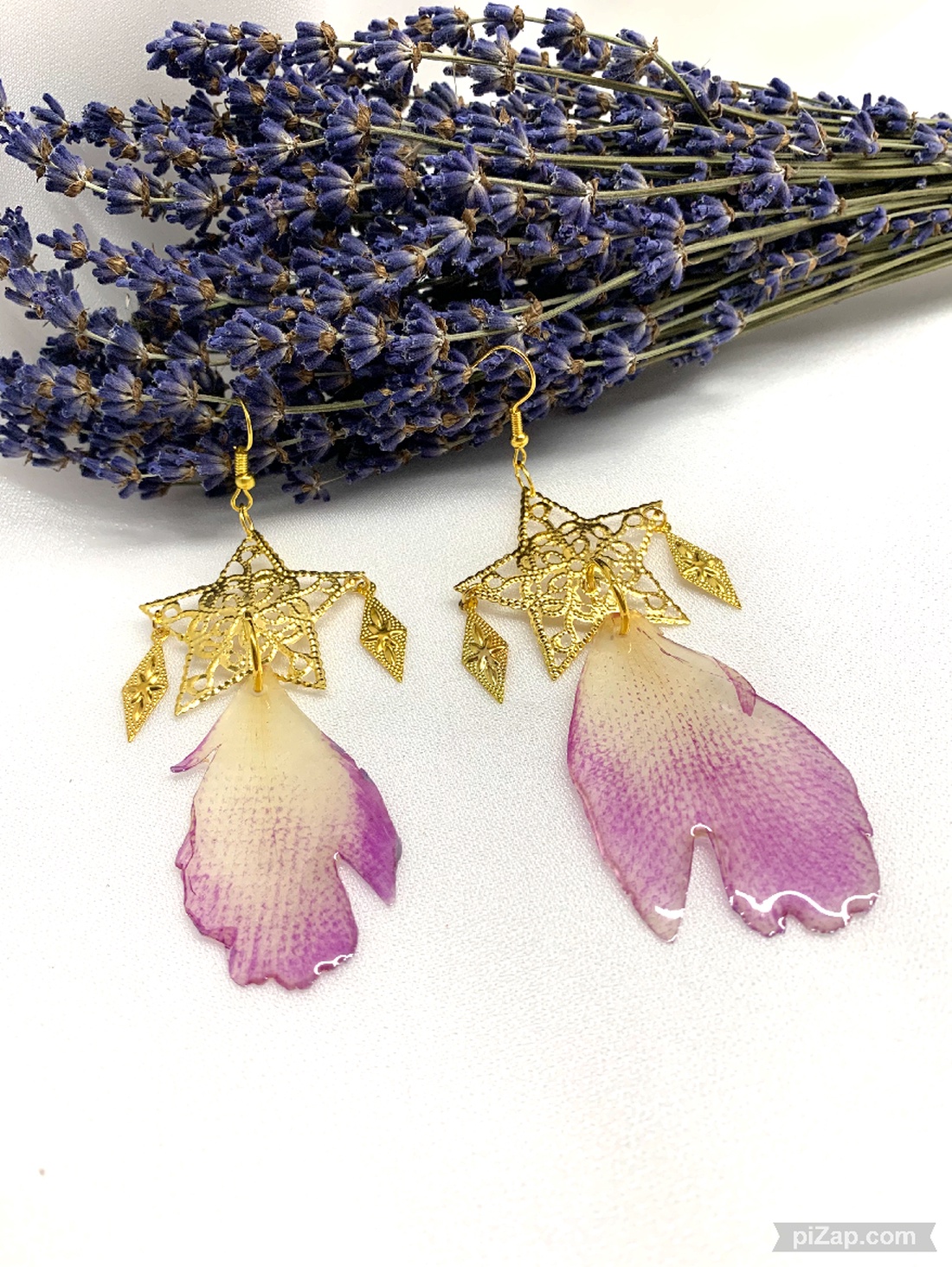 cercei cu Bujori 01288 - bijuterii - cercei - cercei din rășină - Artynos.ro