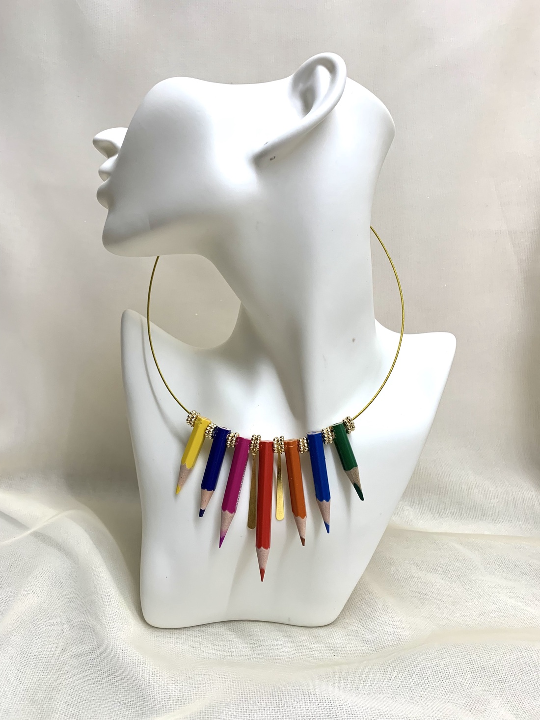 Colier creioane colorate 01295 - bijuterii - coliere - coliere cu pandative - Artynos.ro