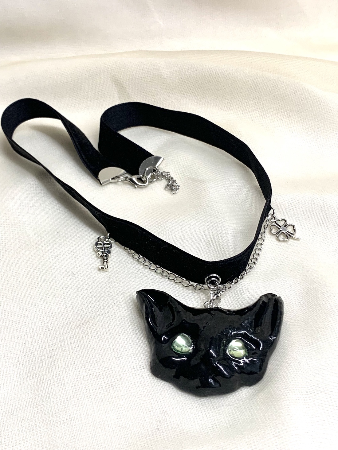 Choker cu pandantiv pisica 01297 - bijuterii - coliere - chockere - Artynos.ro