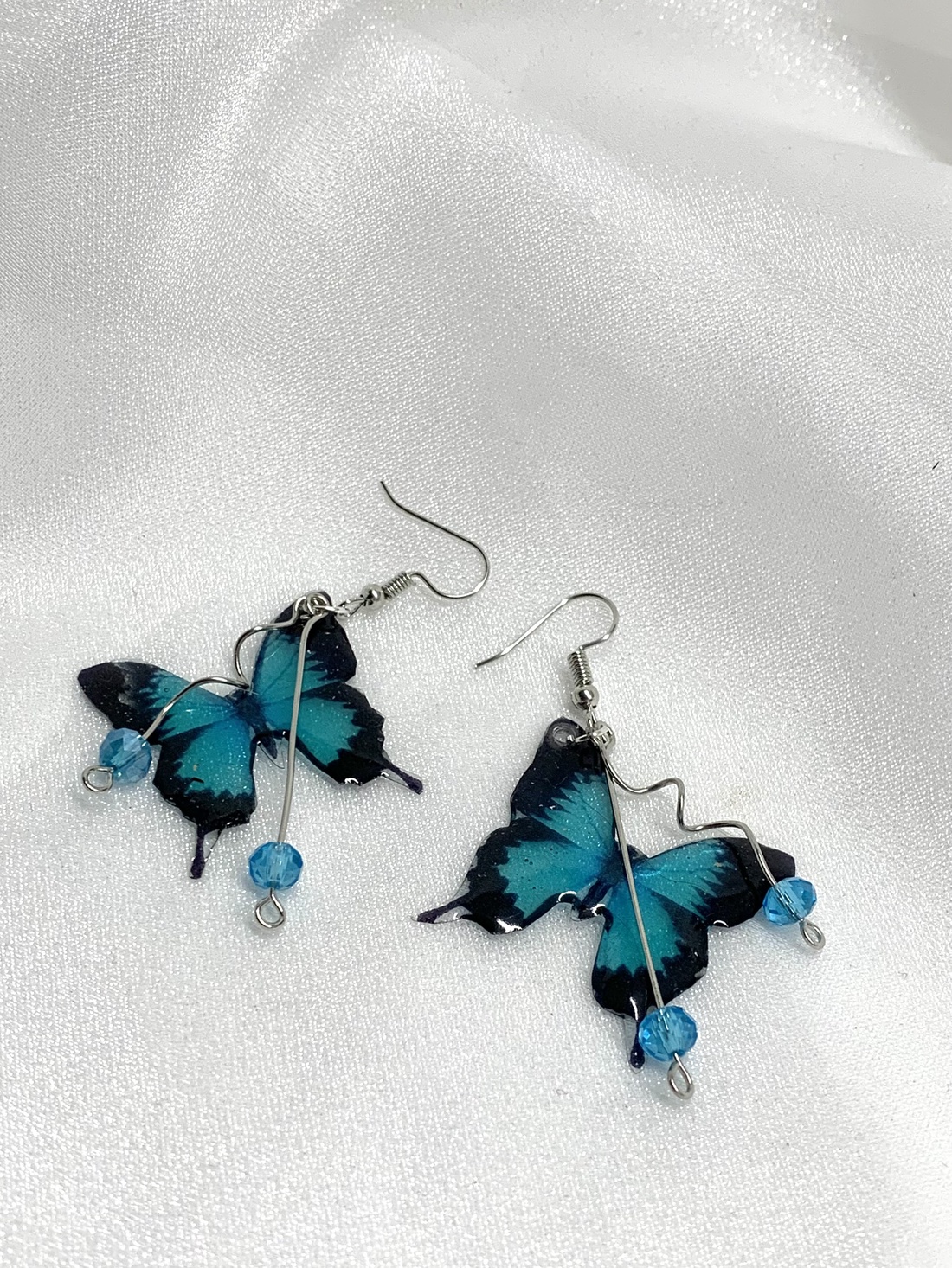 Cercei -fluturi 01324   - bijuterii - cercei - cercei din rășină - Artynos.ro