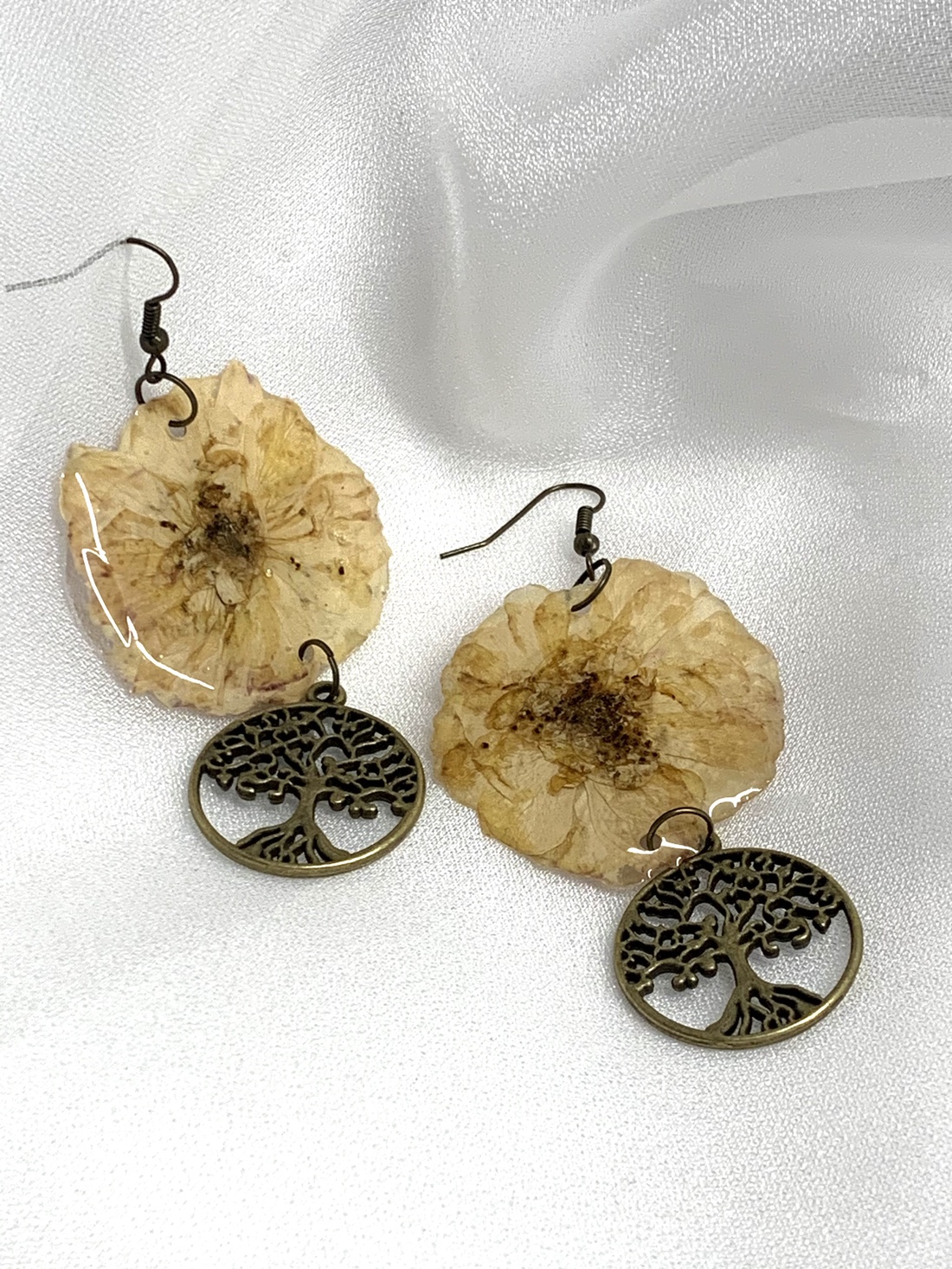 cercei cu Trandafiri 01333 - bijuterii - cercei - cercei din rășină - Artynos.ro