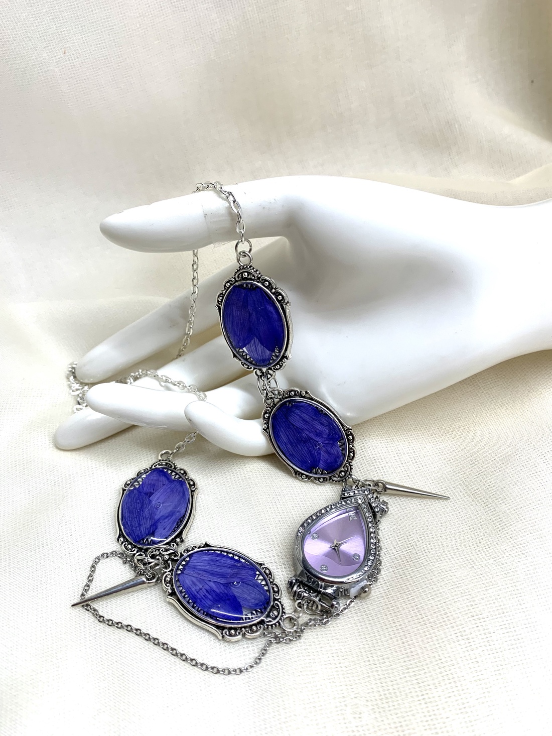 Colier-pandantiv cu Orhidee si ceas 01346  - bijuterii - seturi de bijuterii - Artynos.ro