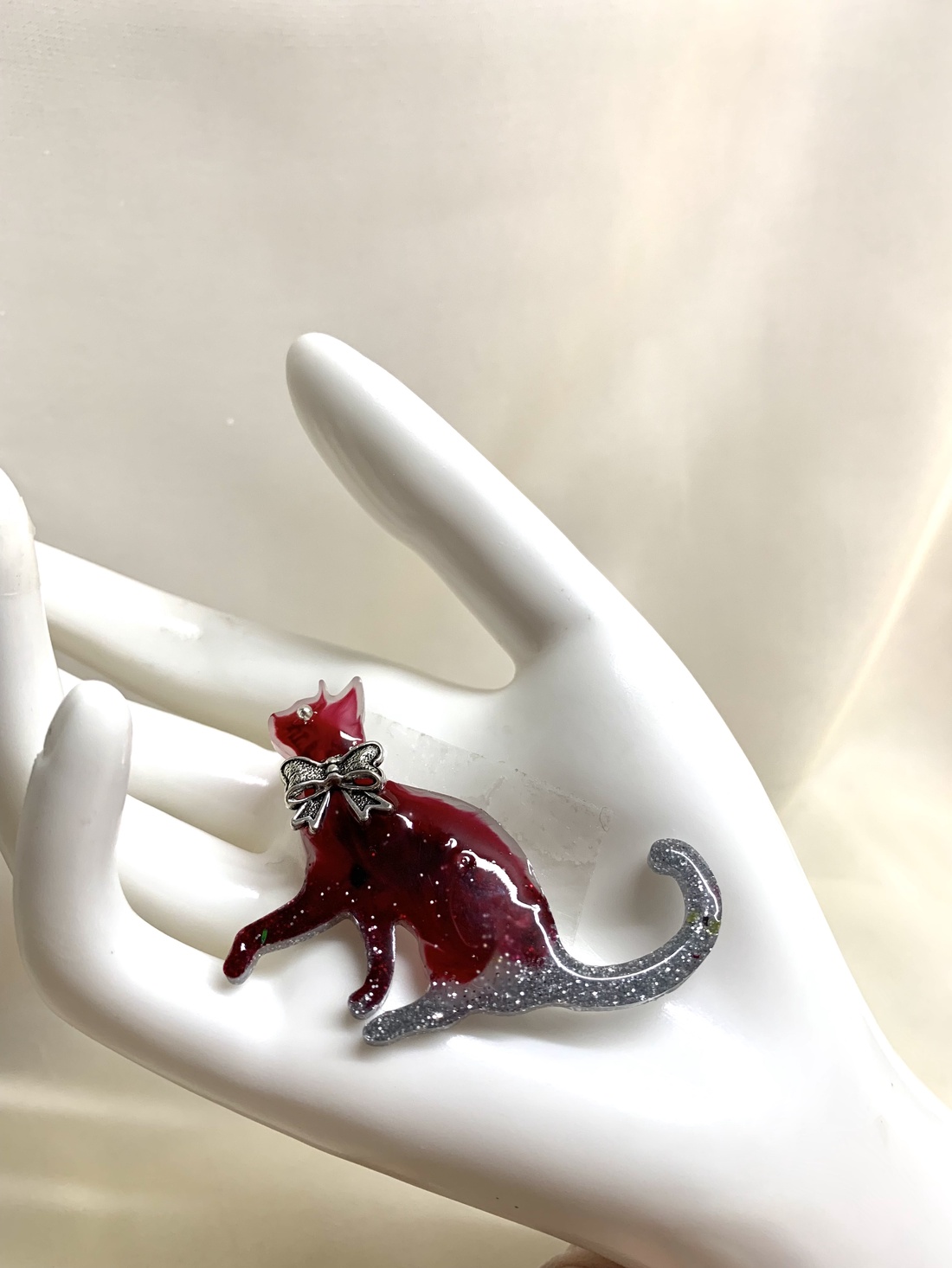 Broșă -pisica 00587 - bijuterii - broșe - Artynos.ro