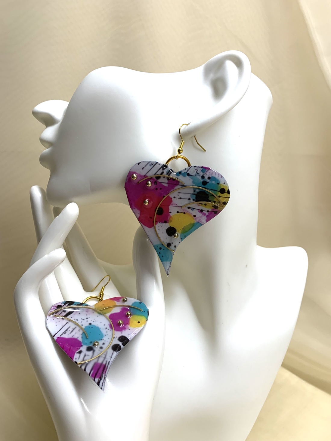 Cercei pictati manual 01349 - bijuterii - cercei - cercei din rășină - Artynos.ro