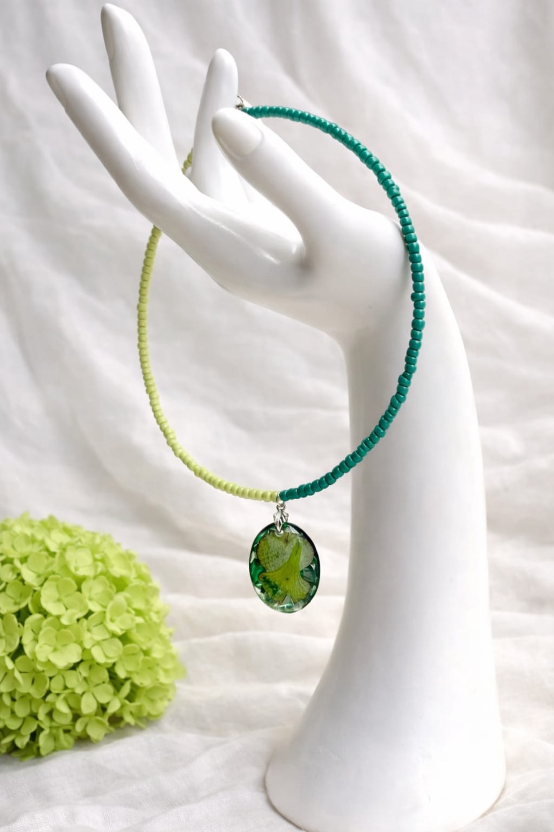 Colier-pandantiv cu hortensie 01159 - bijuterii - coliere - coliere cu pandative - Artynos.ro