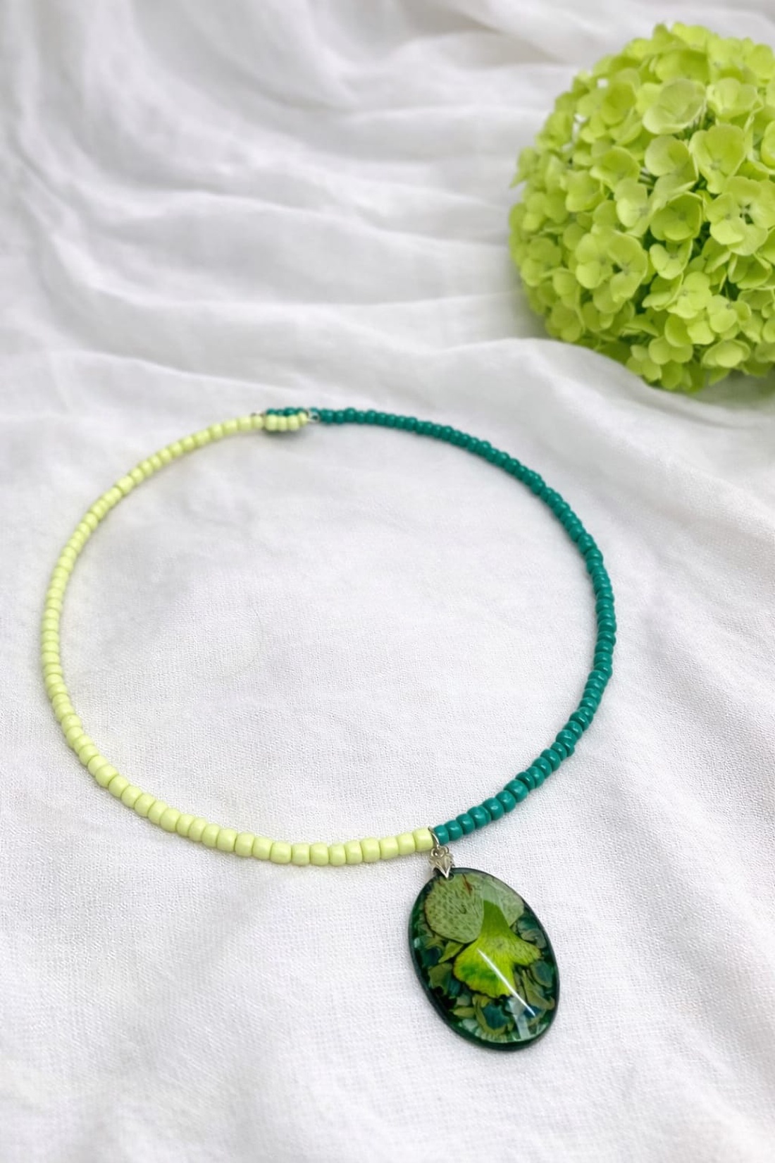 Colier-pandantiv cu hortensie 01159 - bijuterii - coliere - coliere cu pandative - Artynos.ro