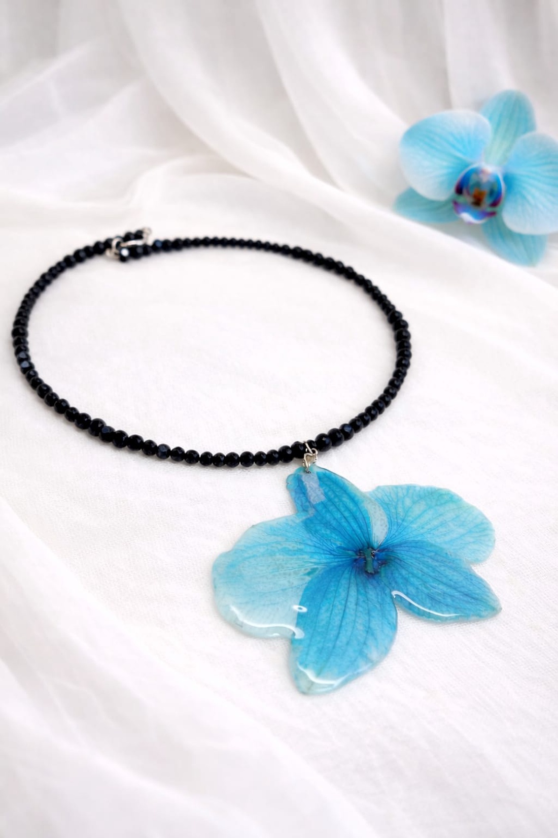 Colier -pandnativ cu flori naturale Orhidee 01133 - bijuterii - coliere - pandative - Artynos.ro