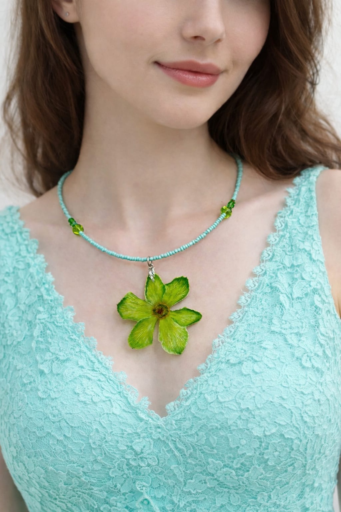 Colier - pandantiv  cu Narcise 01132   - bijuterii - coliere - pandative - Artynos.ro