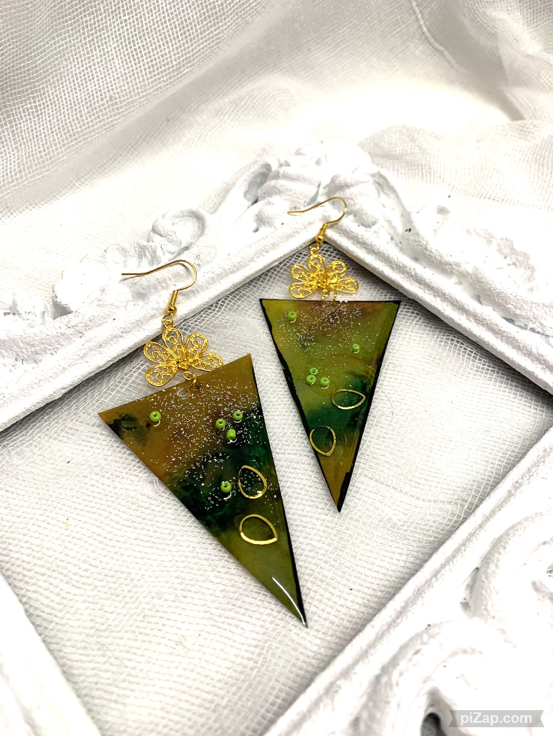 Cercei pictati manual 01839 - bijuterii - cercei - cercei din rășină - Artynos.ro