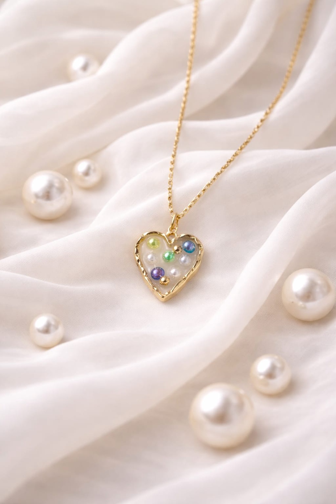 Colier -pandantiv cu pelute artificiale 01177 - bijuterii - coliere - coliere cu pandative - Artynos.ro