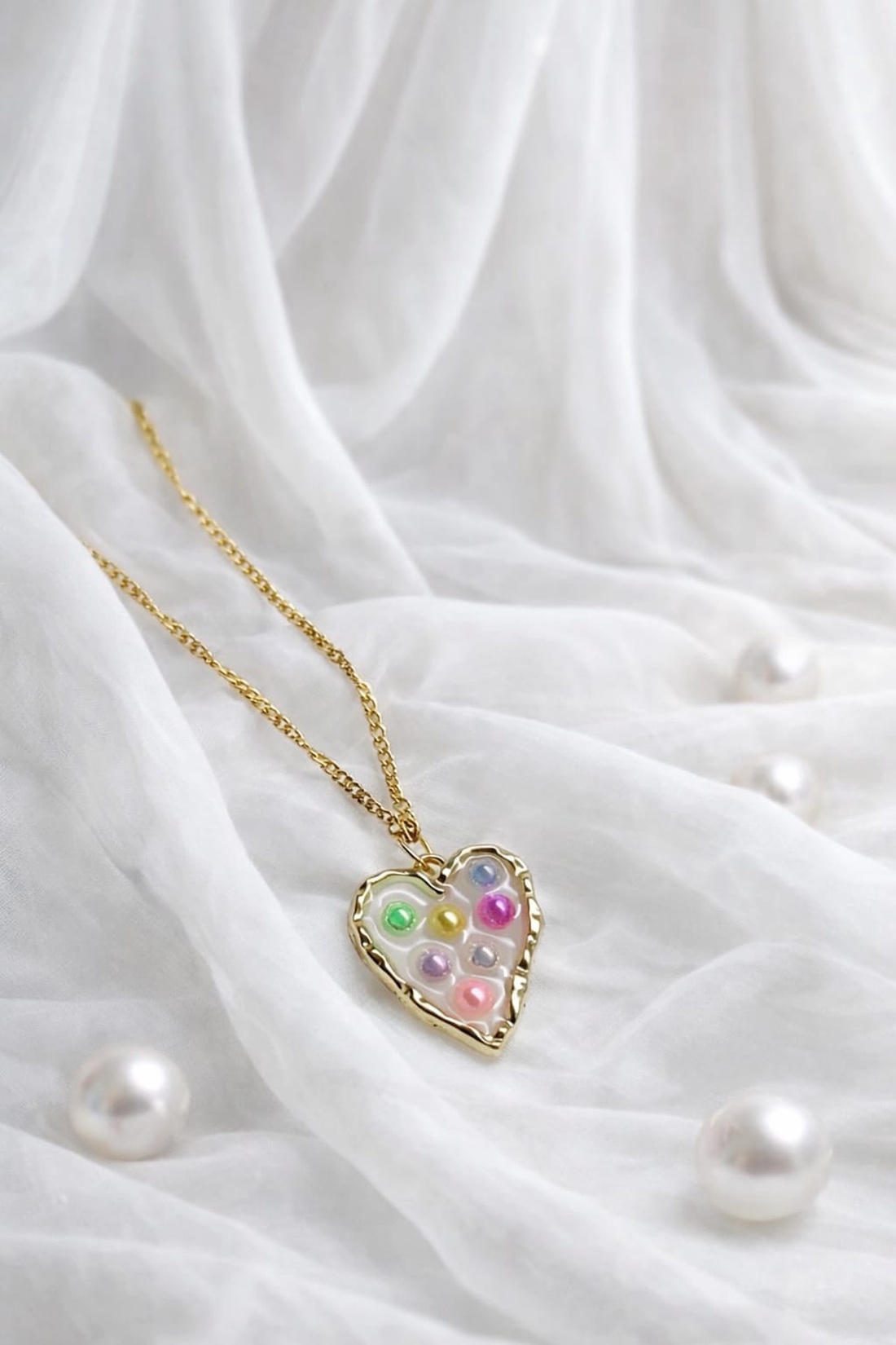 Colier -pandantiv cu pelute artificiale 01175 - bijuterii - coliere - coliere cu pandative - Artynos.ro