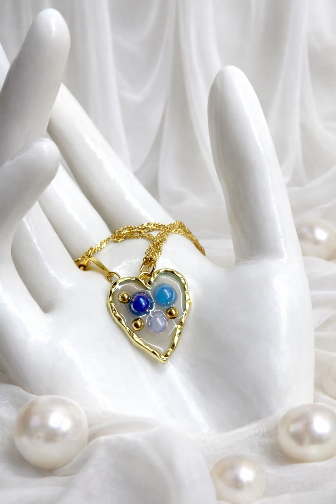 Colier -pandantiv cu pelute artificiale 01174 - bijuterii - coliere - coliere cu pandative - Artynos.ro