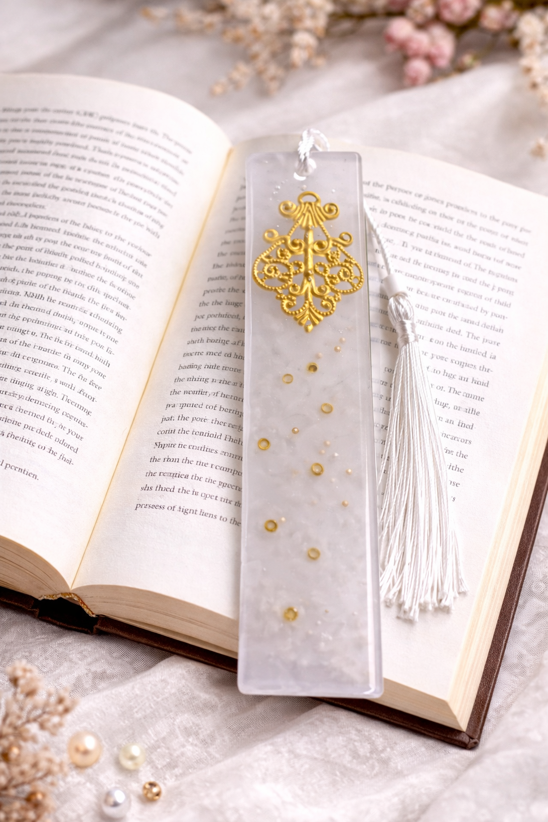 semn de carte handmade din rasina 01851 - cărți și creații cu tematică muzicală, cadouri - semn de carte - Artynos.ro