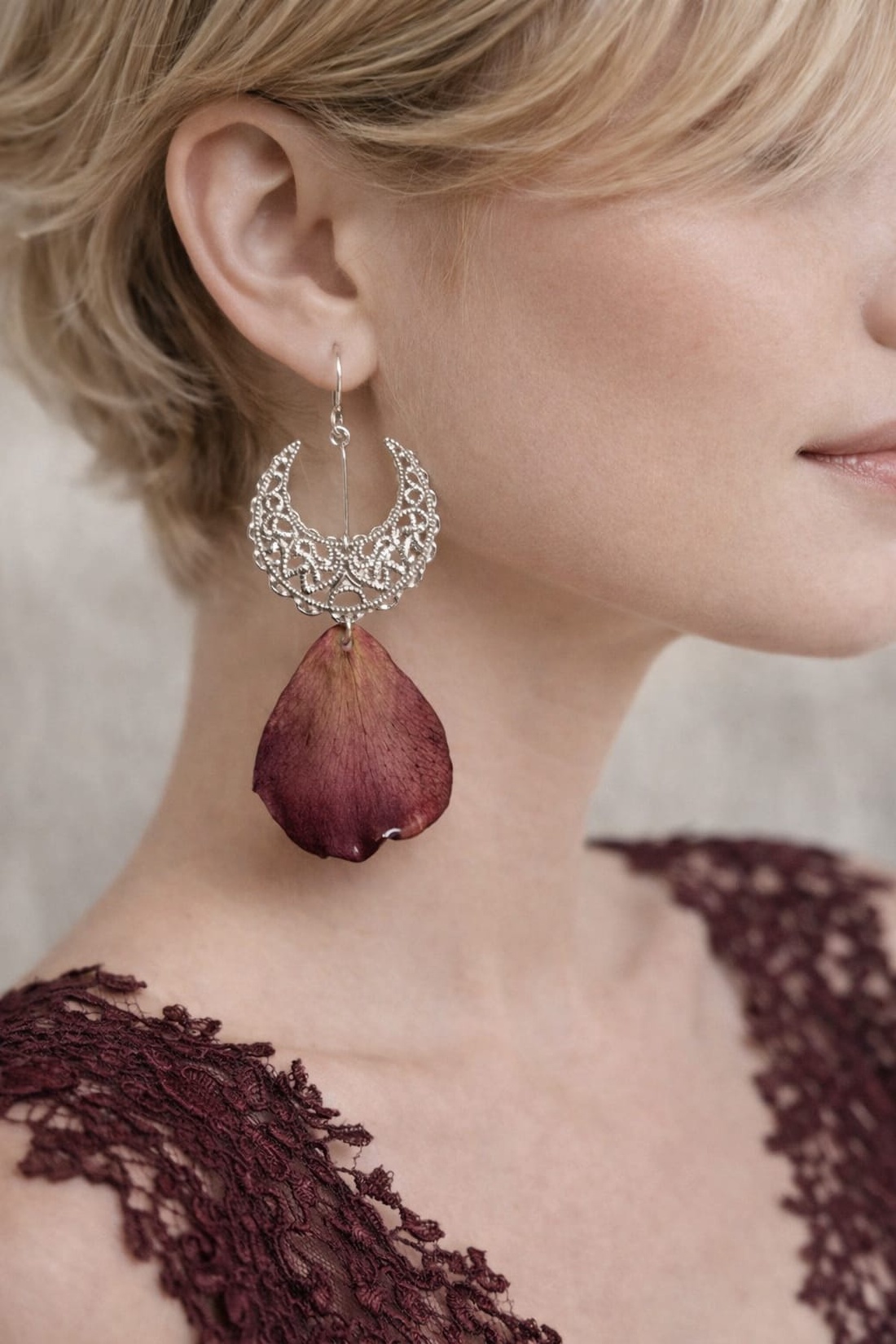 Cercei cu Trandafiri 01842 - bijuterii - cercei - cercei din rășină - Artynos.ro