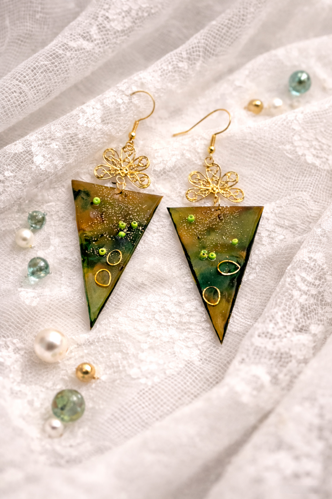 Cercei pictati manual 01854 - bijuterii - cercei - cercei din rășină - Artynos.ro