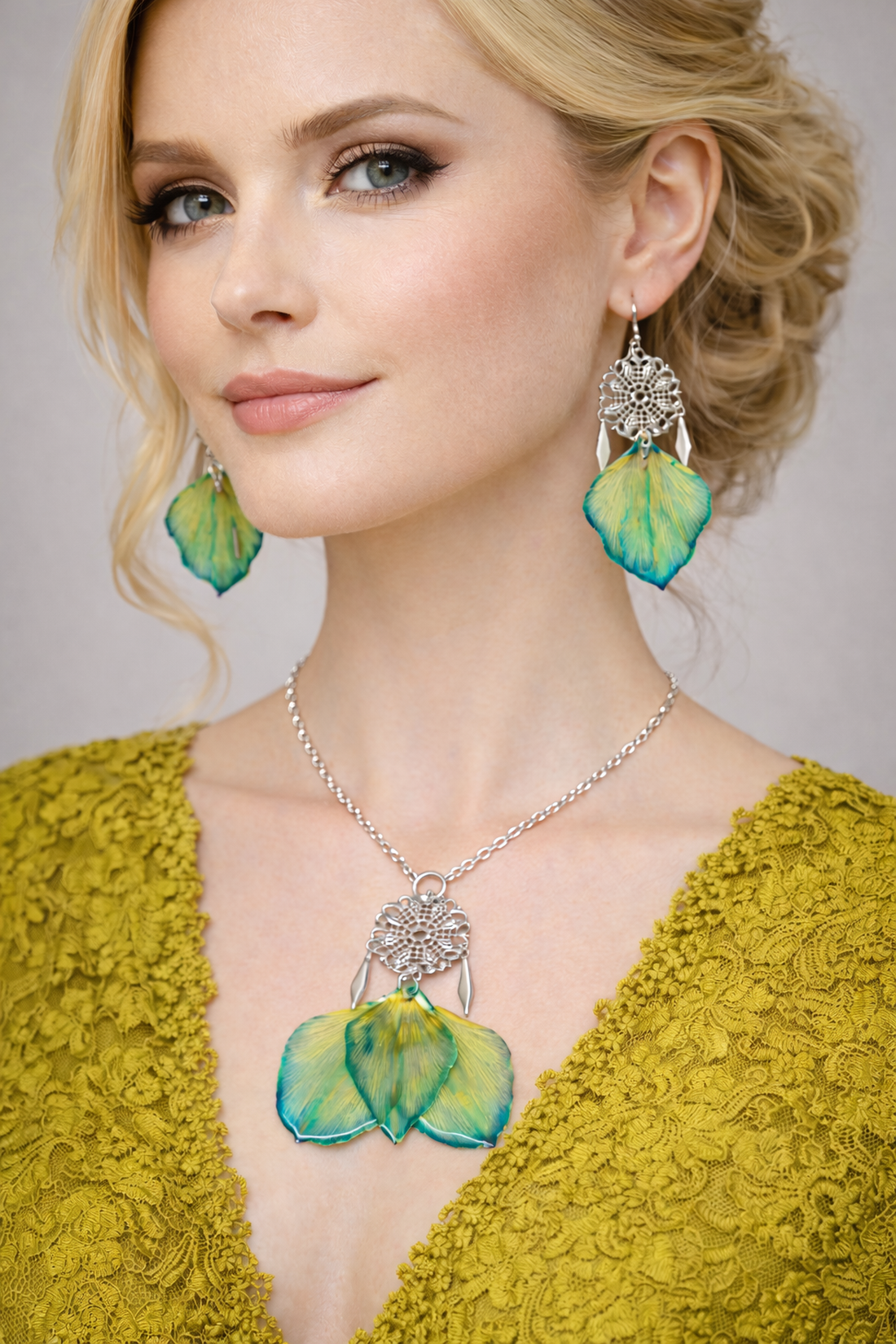 Cercei handmade din lalele naturale  01861 - bijuterii - seturi de bijuterii - Artynos.ro