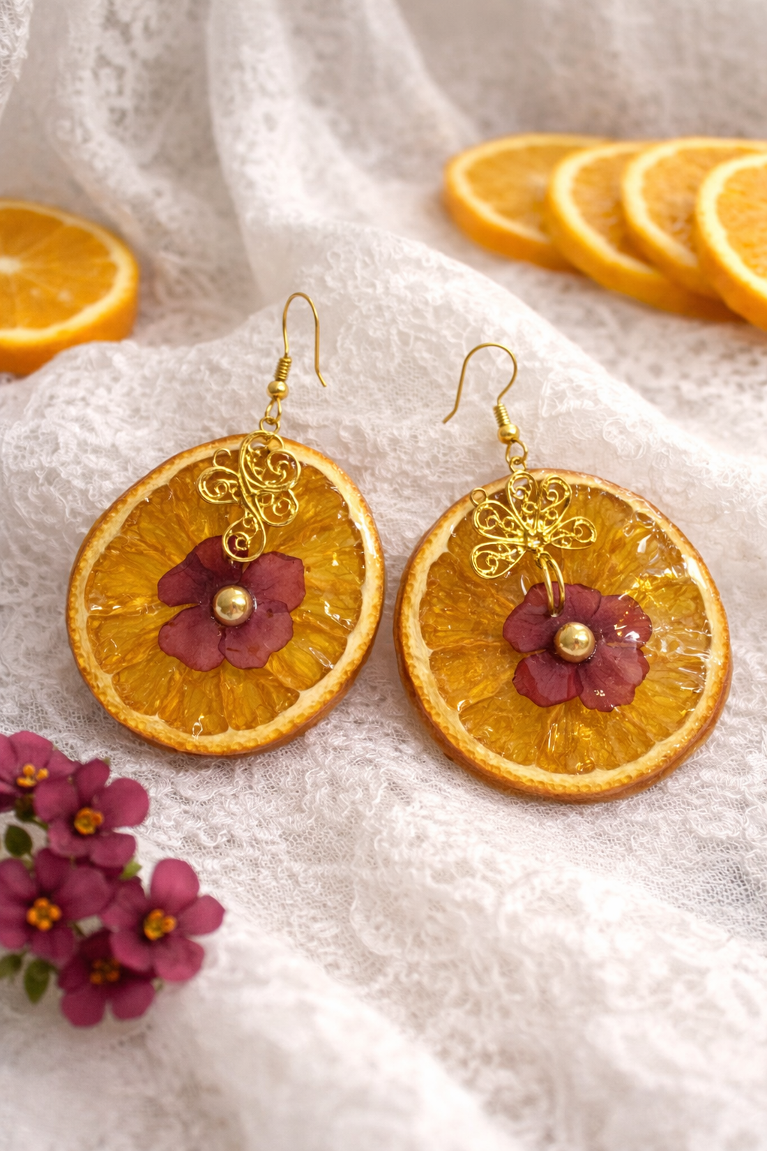 Cercei cu felii de portocale 01865 - bijuterii - cercei - cercei din rășină - Artynos.ro