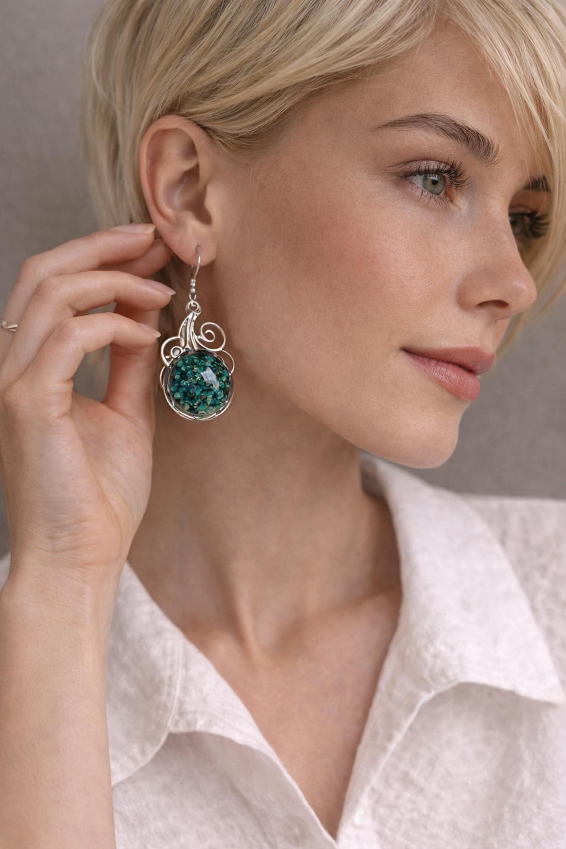 Cercei din rasina si flori naturale , cadou pentru femei cadou pentru iubită, soție ,mama, prietena 00173 - bijuterii - cercei - cercei din rășină - Artynos.ro