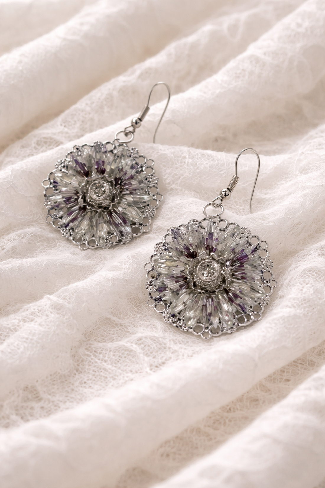 cercei cu flori naturale si rasina, cadou pentru iubia,mama,fiica,logodnica,prietena 01930 - bijuterii - cercei - cercei din rășină - Artynos.ro