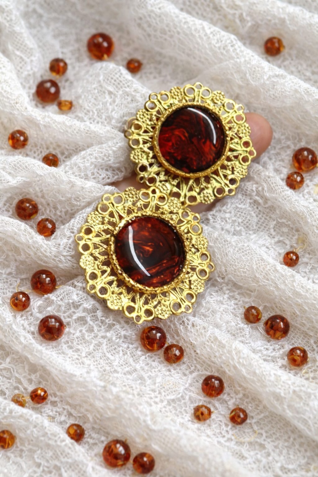 cercei din rasina pictati manual, cadou pentru iubita,mama,fiica ,prietena,educatoare 01940 - bijuterii - cercei - cercei din rășină - Artynos.ro