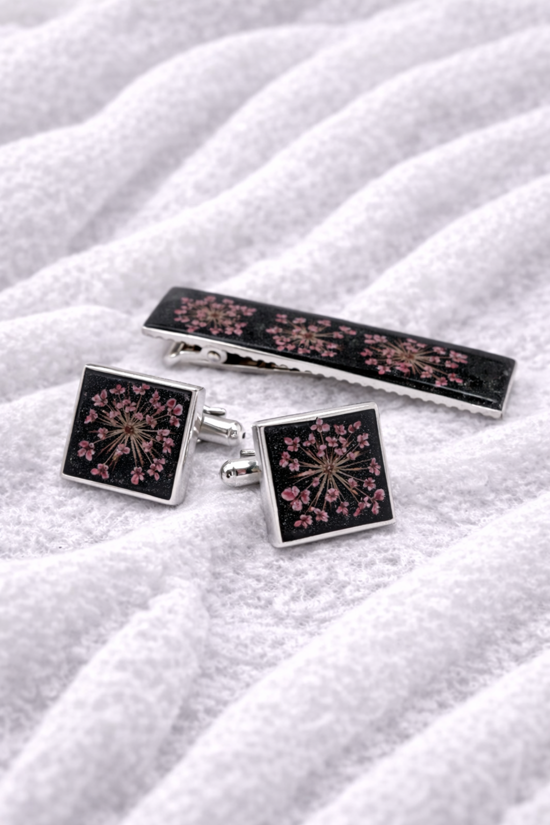 Butoni de cămașă si clemă cravată -Set cadou accesorii bărbați 01947 - bijuterii - butoni de manșetă - Artynos.ro