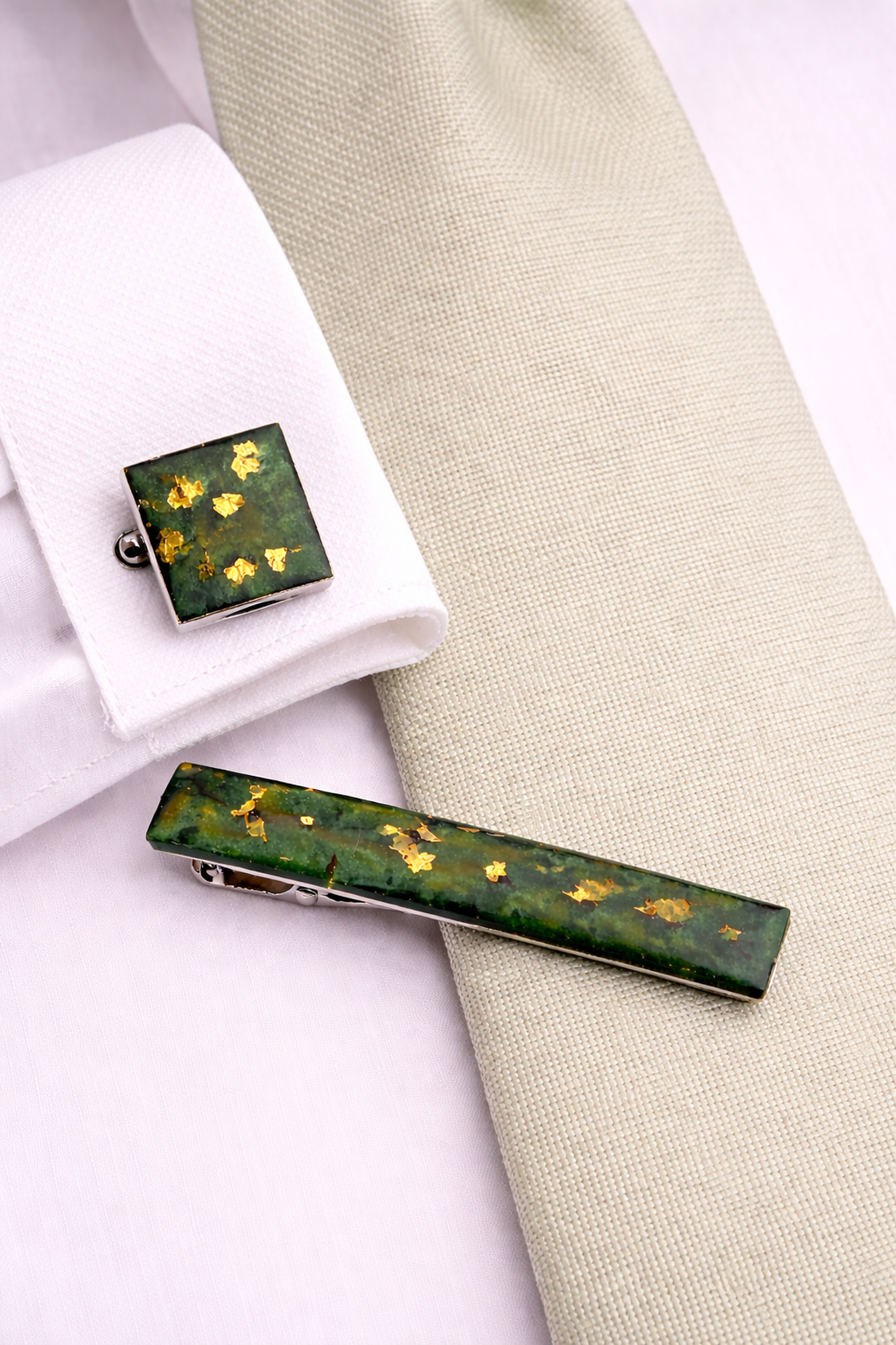 Butoni de cămașă si clemă cravată -Set cadou accesorii bărbați 01950 - bijuterii - butoni de manșetă - Artynos.ro