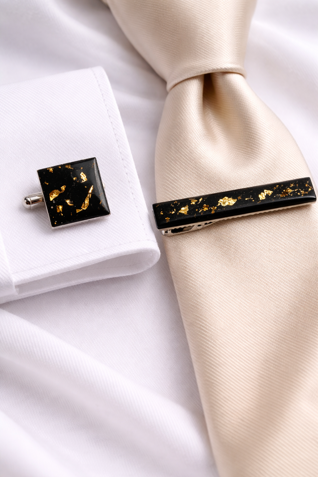 Butoni de cămașă si clemă cravată -Set cadou accesorii bărbați 01951 - bijuterii - butoni de manșetă - Artynos.ro