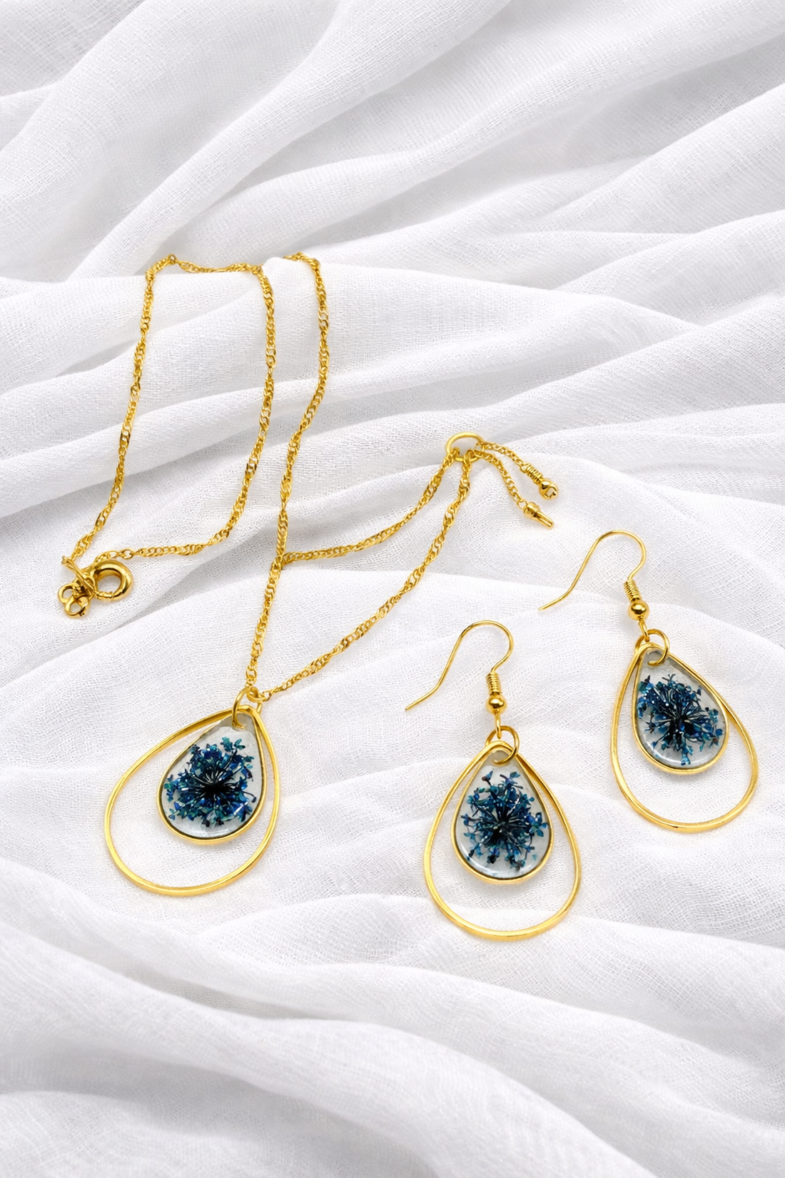 Set bijuterii din rasina si flori naturale 01989 - bijuterii - seturi de bijuterii - Artynos.ro